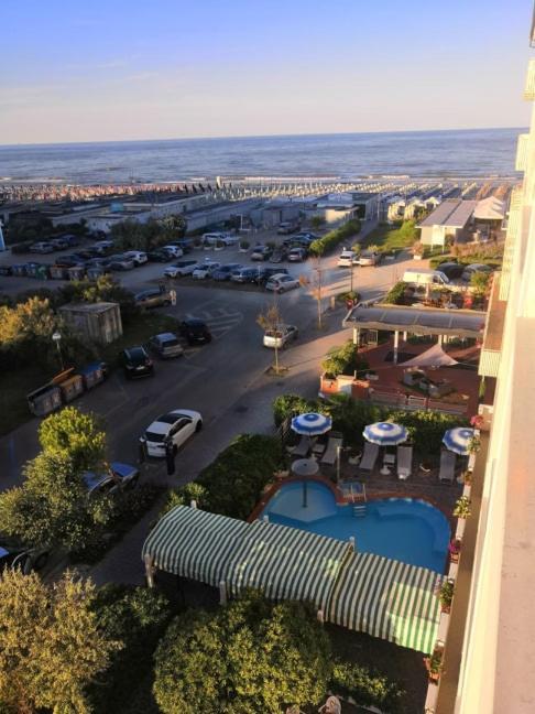 Golf & Beach Hotel Морской Милан Экстерьер фото