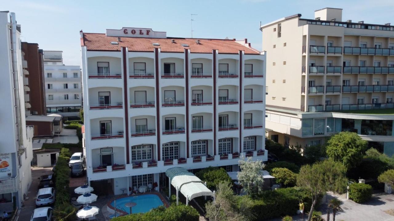 Golf & Beach Hotel Морской Милан Экстерьер фото