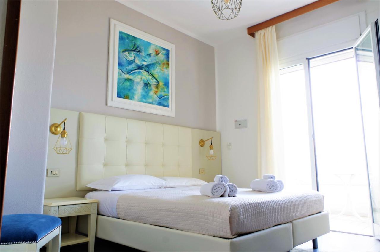 Golf & Beach Hotel Морской Милан Экстерьер фото