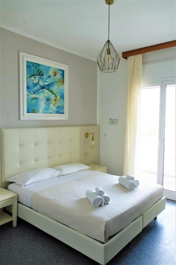 Golf & Beach Hotel Морской Милан Экстерьер фото